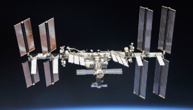 Двама астронавти инсталираха нови слънчеви панели на Международната космическа станция