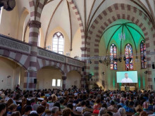 Докъде ще стигне: Чатбот изнесе проповед в протестантска църква