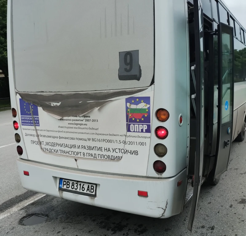 Тъпканица заради неработеща врата в пловдивски автобус