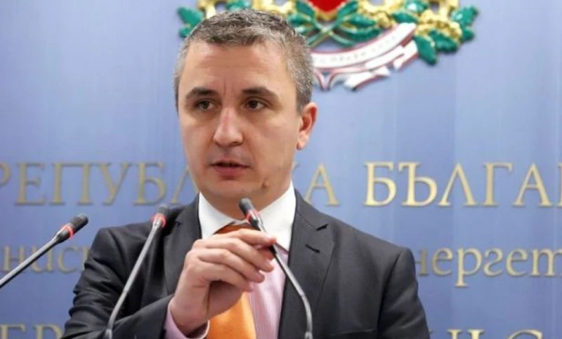 Николов: България се превърна от износител на електроенергия във вносител в определени периоди