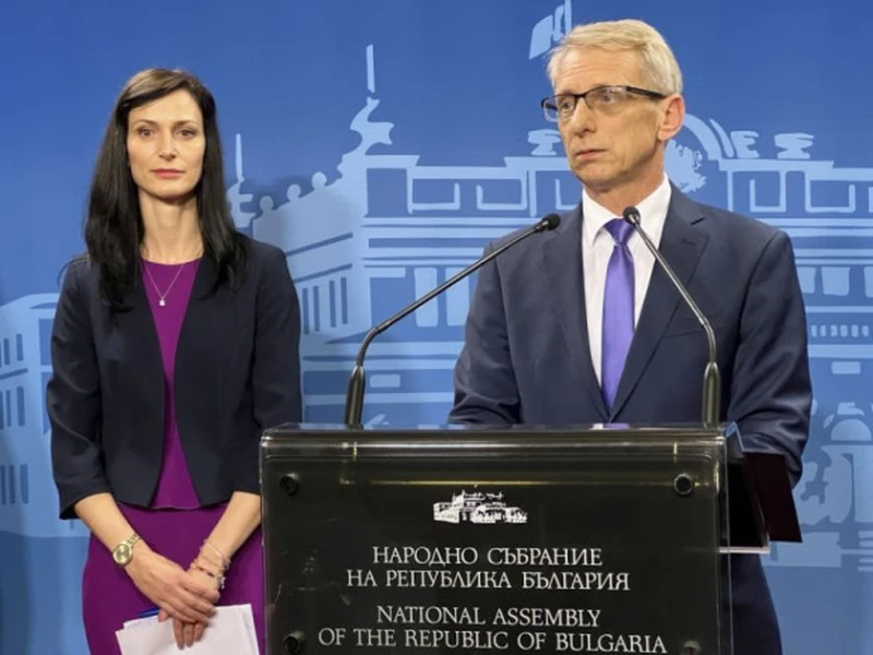 След безпрецедентните оставки на областните управители, кабинетът назначава нови