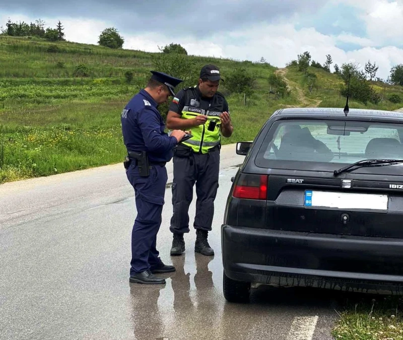 Хванаха 39-годишен да шофира след употреба на два вида наркотици