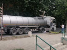 Ужас в Айтос! Рускиня попадна под гумите на влекач, загина на място!
