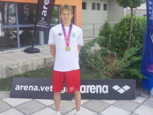 Силно начало на българите на турнир за юноши и девойки по плуване в Гърция