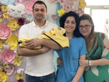 Бебе гигант се роди в Пловдив, наложи се допълнителна интервенция