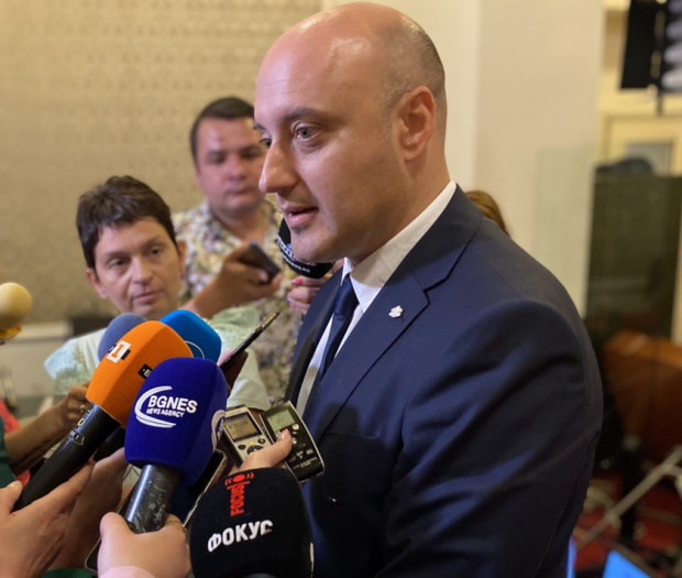 Министърът на правосъдието Атанас Славов предложи включване на допълнителна точка