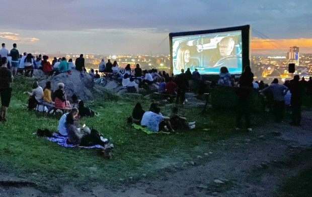 "Кино под звездите" се завръща в Пловдив с 12 безплатни прожекции в паркове
