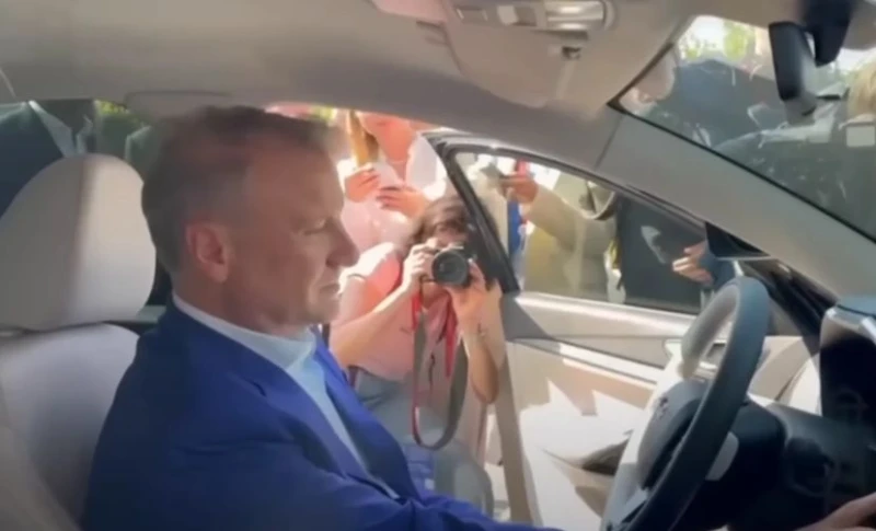 ����� �� ���-�������� ����� ����� �� ���� �� ������ ������ "����" ��� ������������� �