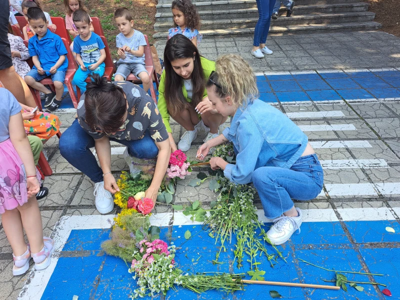 Еньовден вече отбелязаха във Велико Търново