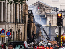 Двама души са в неизвестност, а седем в критично състояние след експлозия в Париж