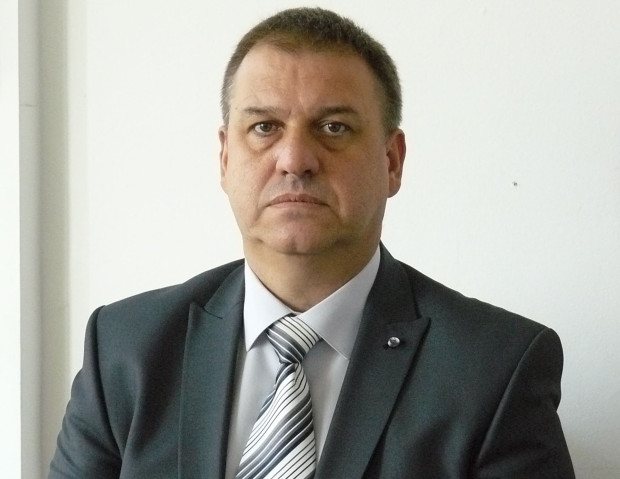 </TD
> Прокурорът от Окръжна прокуратура-Пловдив и съдебният служител от Апелативна