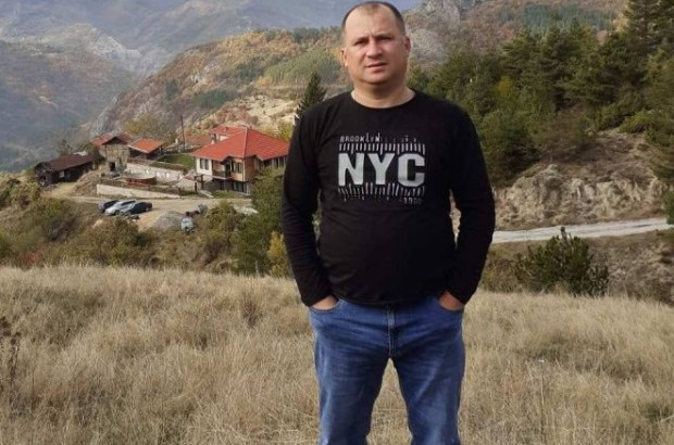 </TD
>Съпругата на задържания от руските власти българин от Украйна Денис