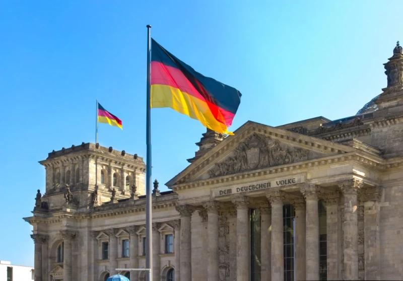 Германия одобри закона за имиграцията в опит да привлече квалифицирана работна ръка