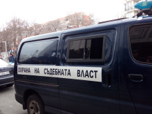 Мъж е под "домашен арест" за разпространение на наркотични вещества в Бургас