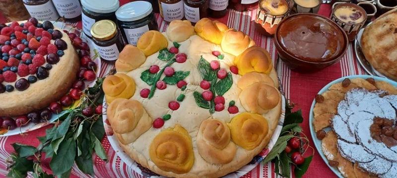 Черешовият вкус завладя Кюстендил