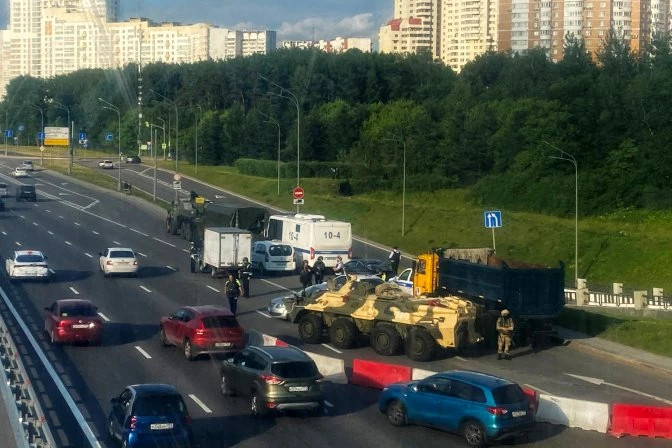 Магистралата край Москва остава затворена