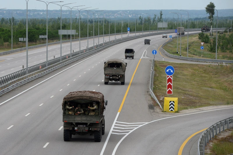 Над 1000 единици военна техника на "Вагнер" са се движили към Москва