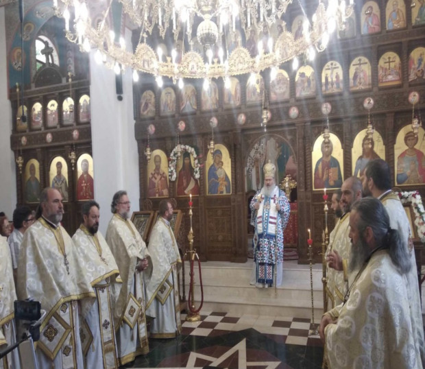 Варненският и Великопреславски митрополит Йоан отслужи тържествена архиерейска литургия в