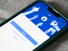 Facebook с ново ограничение за новините