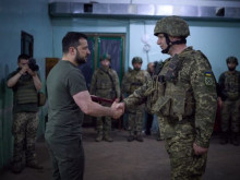Зеленски посети украински войници на фронта