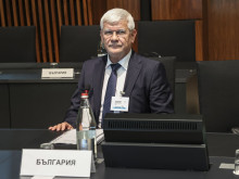 Министър Вътев защити производството на етеричномаслени култури в България пред Съвета на ЕС