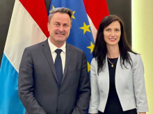 Мария Габриел се срещна с министър-председателя на Люксембург