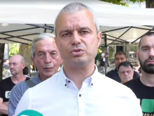 Костадин Костадинов: Българското правителство обяви война на една политическа партия