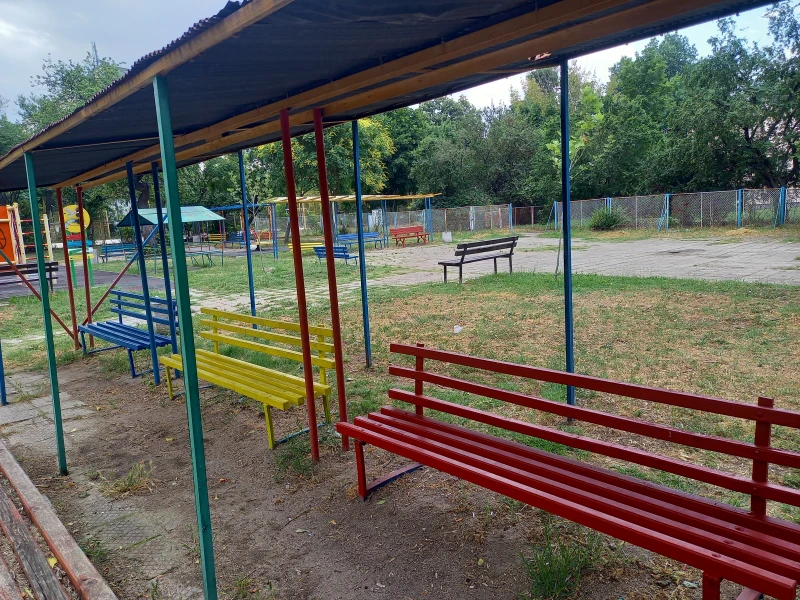 Пловдивчани запретнаха ръкави, преобразиха междублоково пространство