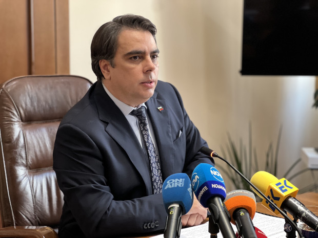 Министърът на финансите Асен Василев представя официално параметрите на проектобюджет