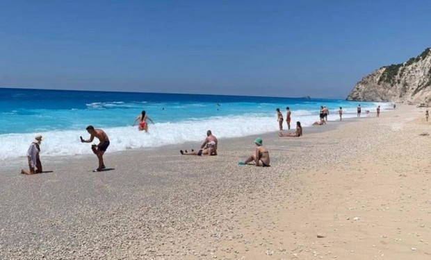 На туристите почиващи в Гърция се препоръчва да ходят на