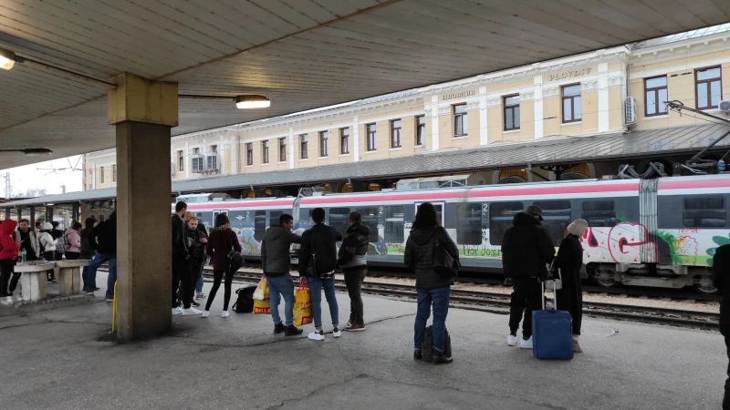 Капан на Централна гара Пловдив за десетки пътници