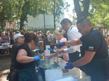 Традиционен курбан зарадва жителите на пловдивско село