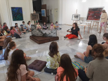 Философска закуска събра деца в арт пространство на галерията в Добрич