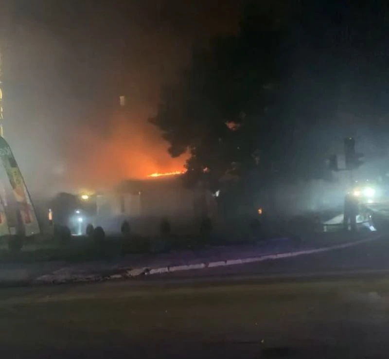 Голям пожар в "Кючука" в Пловдив, запали се известно заведение
