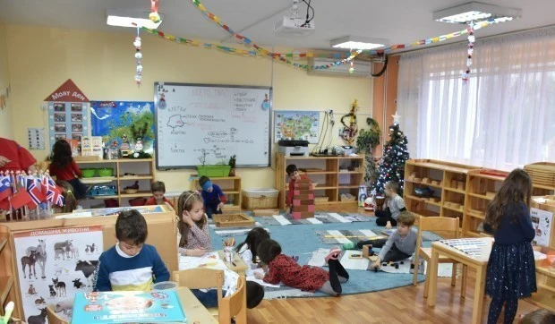 Обзавеждат две детски градини в Пловдив