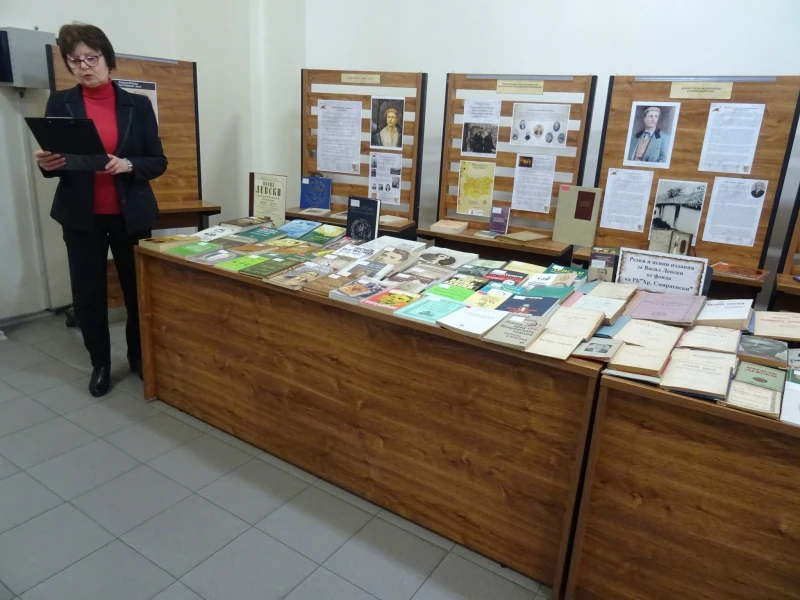 Поетична среща с Боян Ангелов ще се състои в Регионалната библиотека в Плевен