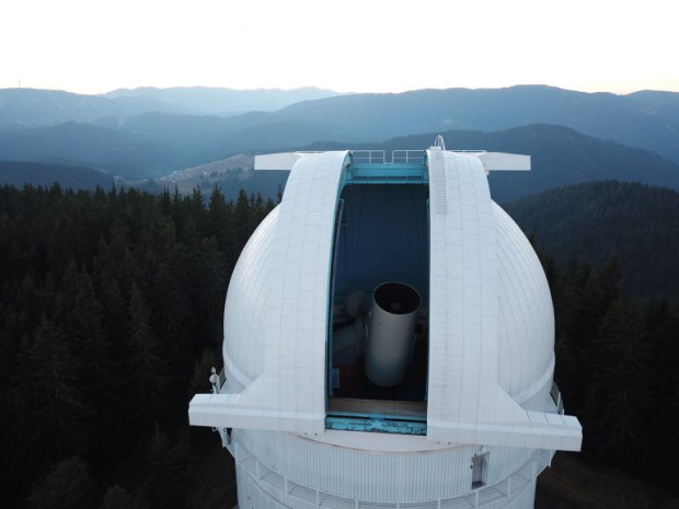 Новият роботизиран телескоп на Националната астрономическа обсерватория Рожен ще бъде