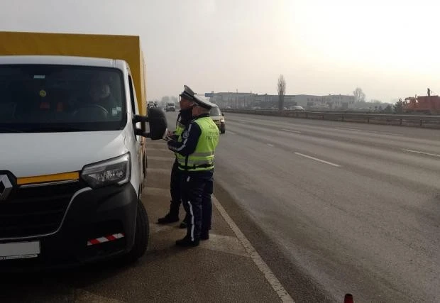 Под прицел: Полицията с масирана проверка на АМ "Тракия"