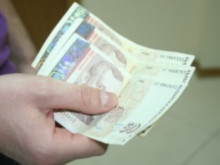 Мнозина подписват договор с заплата по-ниска от договорената - разликата се получава "под масата"
