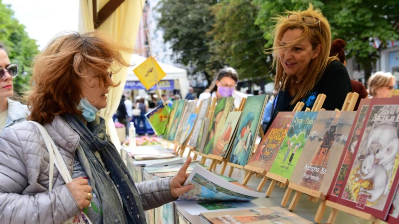 Община Варна предлага 4 варианта за провеждане на "Алея на книгата"