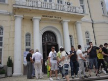 188 фенове на Ботев на събрание утре, обсъждат емблема и щаб