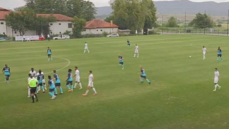 Локо удари Университатя Крайова с 2:0, Алфа Конте и Георги Минчев се разписаха