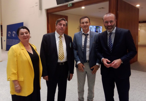 Праплеменникът на Гоце Делчев е на посещение в Европейския парламент