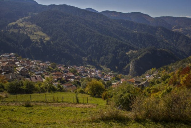 Село Гьоврен е едно незаслужено пренебрегвано родопско село. Често туристите