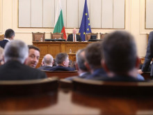 Депутати решават дали да се проведе референдум за българския лев