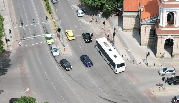 </TD
>За пътен инцидент с автобус от градския транспорт на Пловдив