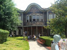 Изложба керамика откриват в Етнографския музей утре