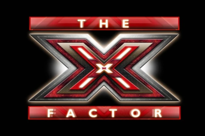 Легенда на X Factor беше откарана спешно в болница, след като колабира в хотел