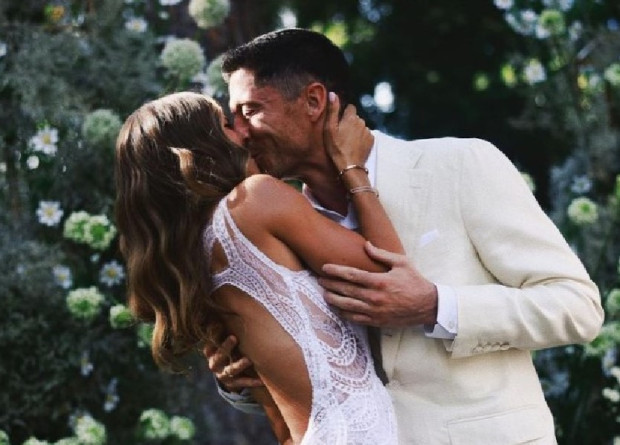 Звездата на Барселона Робърт Левандовски шокиращо се ожени за втори