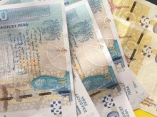 Експерти, които владеят няколко чужди езика, работят за 1000 лева бруто